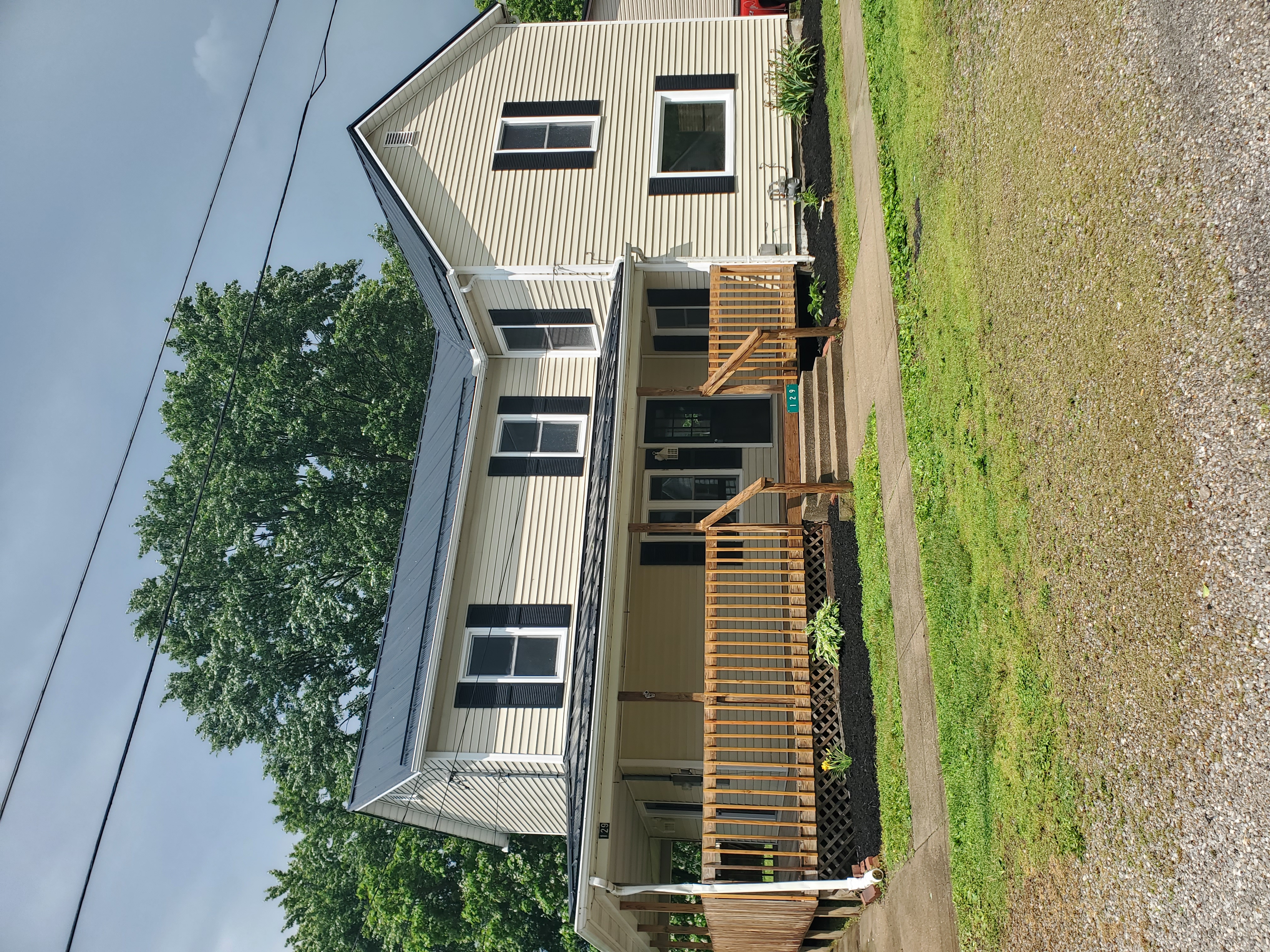 129 Stebbins Front